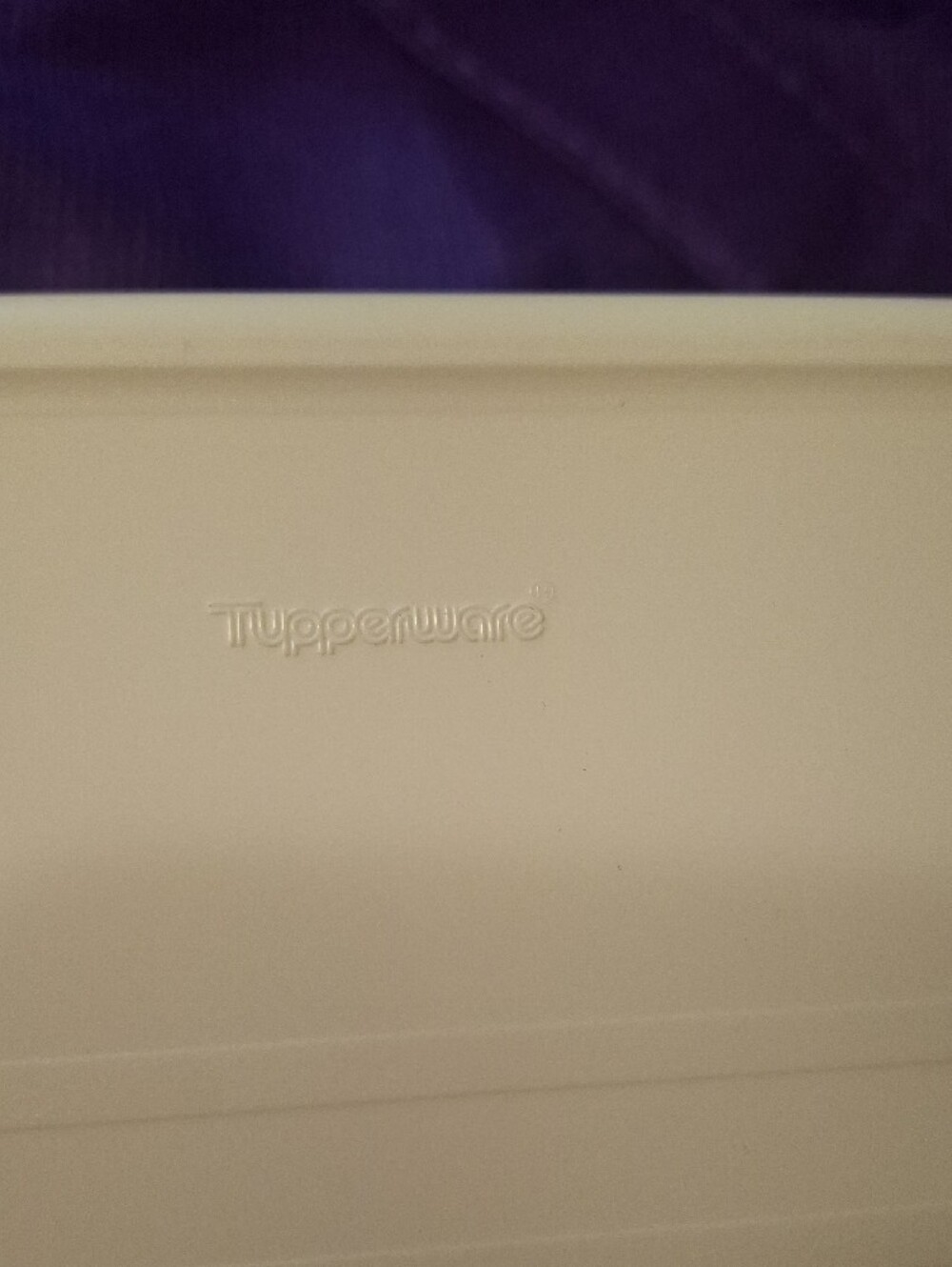 Tupperware White Rectangular Serving Tray Microwave - Picture 3 of 3